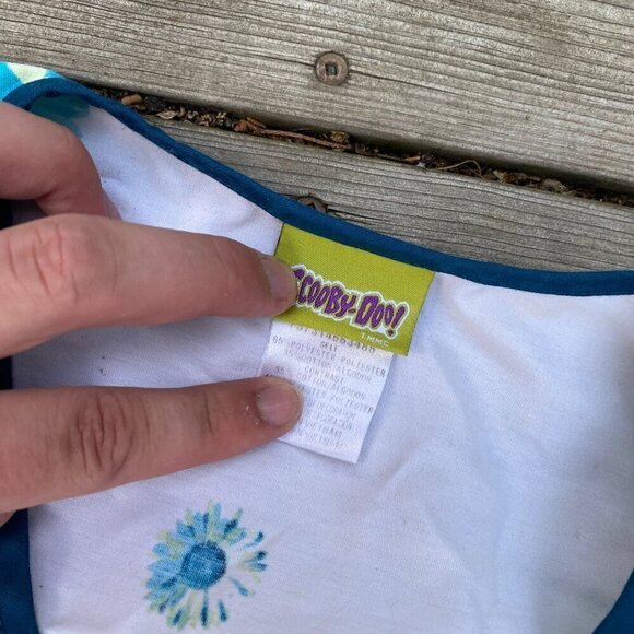 RARE Warner Bros Scooby Doo Floral Nursing Scrubs Medium Stained - Picture 6 of 6